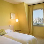 L\'Hotel