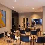 L\'Hotel